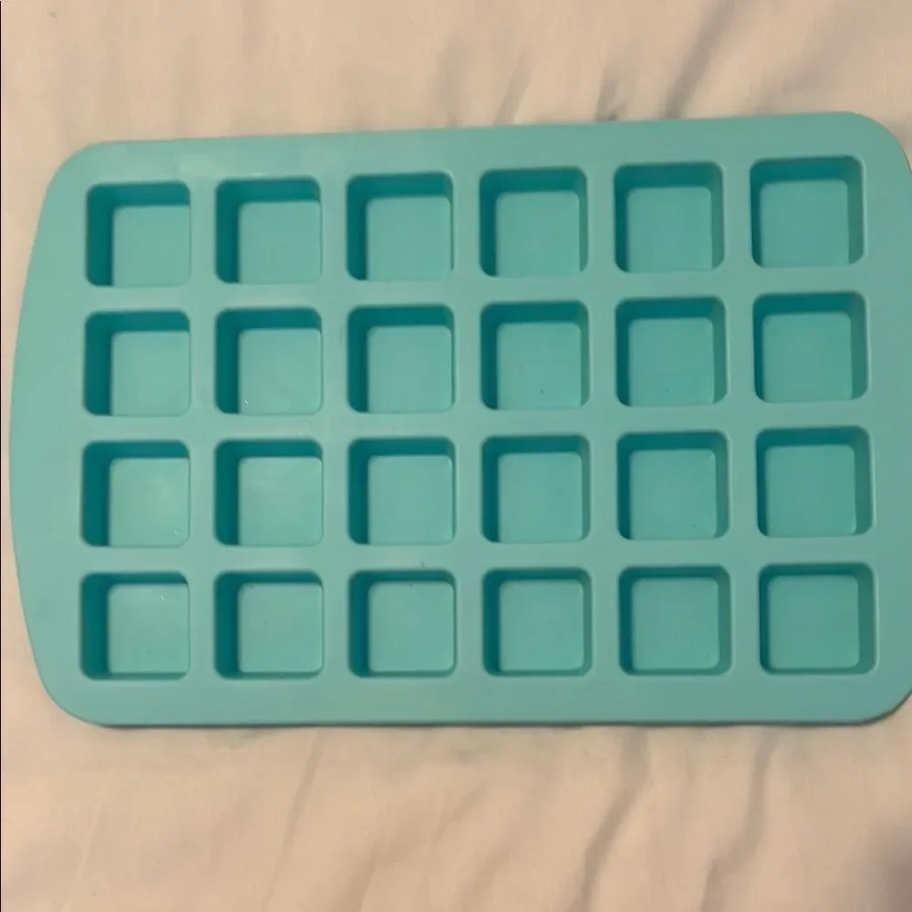 Teal silicone square mold for baking and crafting used once like new